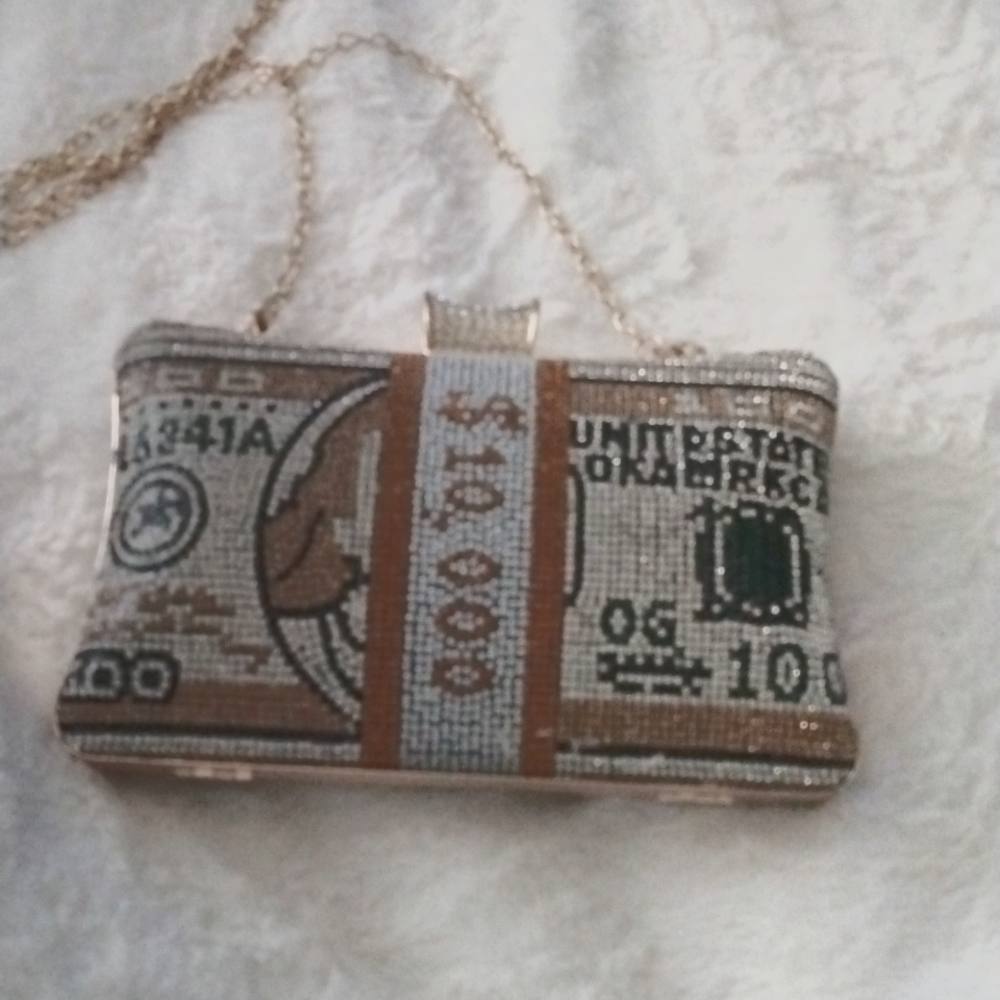 10,000 Diamond clutch purse